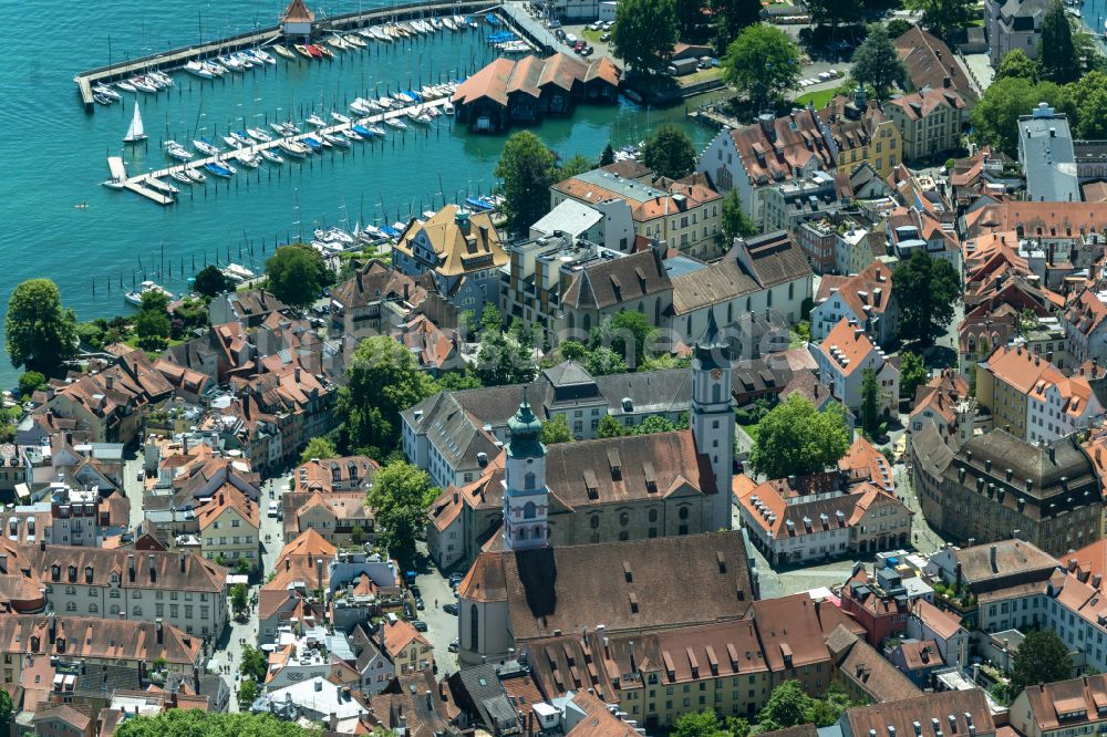 Luftbild Lindau (Bodensee) - Segelhafen im Altstadtbereich von Lindau am Bodensee im Bundesland Bayern, Deutschland