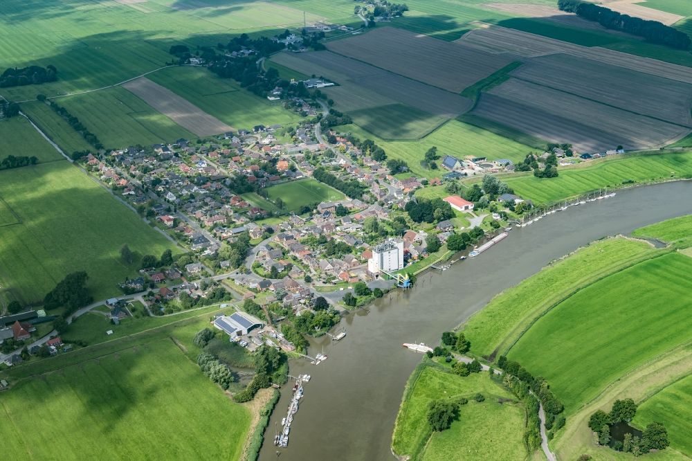 Luftaufnahme Beidenfleth - Segelhafen in Beidenfleth im Bundesland Schleswig-Holstein, Deutschland