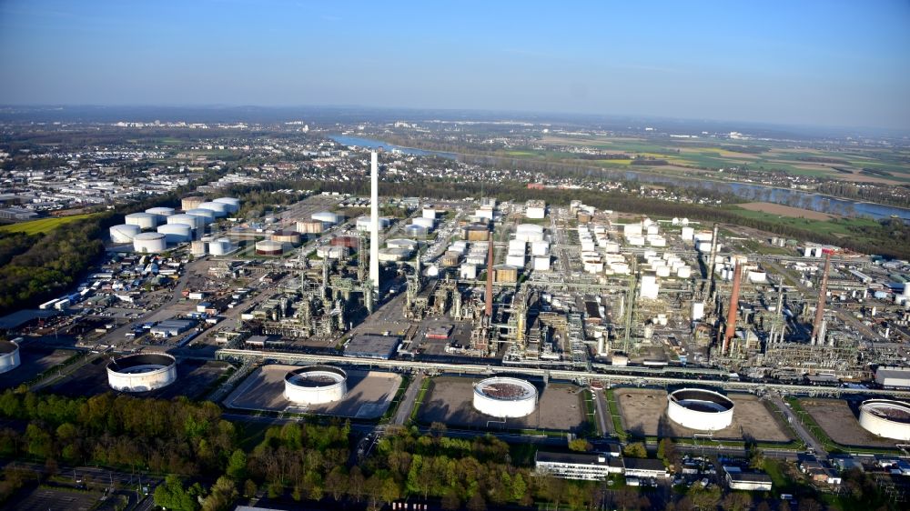 Luftaufnahme Köln - Shell Rheinland Raffinerie Nord in Godorf im Bundesland Nordrhein-Westfalen, Deutschland