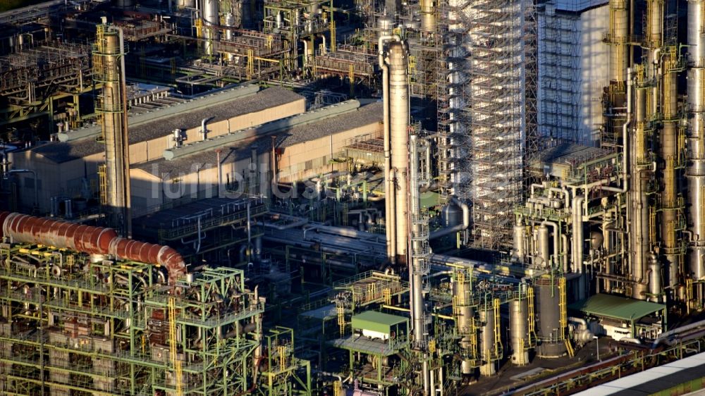 Luftbild Wesseling - Shell Rheinland Raffinerie Süd in Wesseling im Bundesland Nordrhein-Westfalen, Deutschland