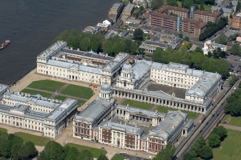 London aus der Vogelperspektive: Sicht auf den Campus der Universität Greenwich im Südosten von London
