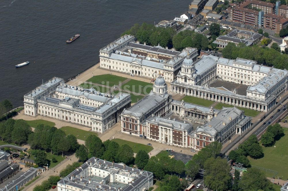 Luftaufnahme London - Sicht auf den Campus der Universität Greenwich im Südosten von London