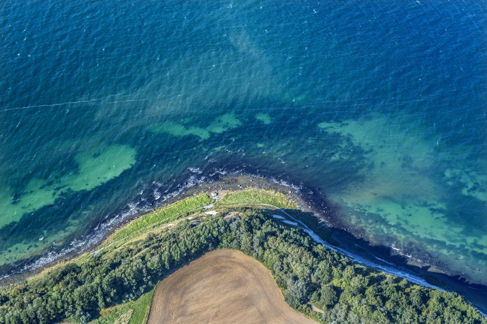 Luftaufnahme Putgarten - Siebenschneiderstein am Kap Arkona auf der Insel Rügen im Bundesland Mecklenburg-Vorpommern