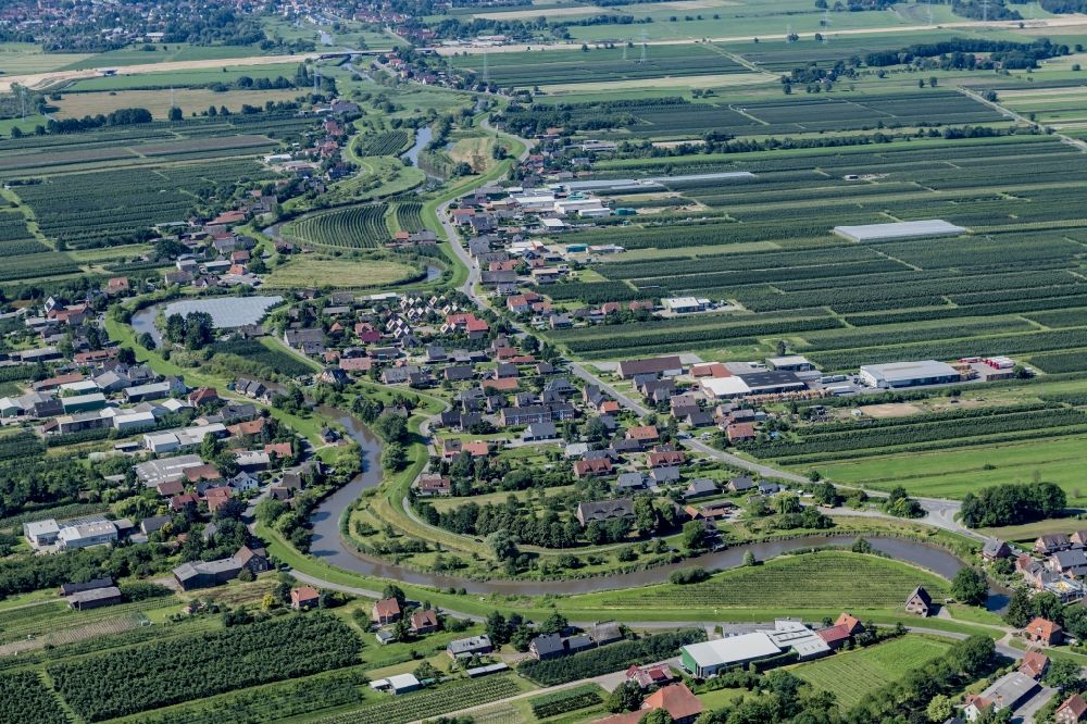 Luftbild Jork - Siedlungsgebiet Moorende in Jork Altes Land im Bundesland Niedersachsen, Deutschland