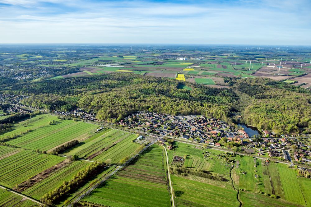 Hedendorf aus der Vogelperspektive: Siedlungsgebiet Neukloster und Hedendorf im Bundesland Niedersachsen, Deutschland