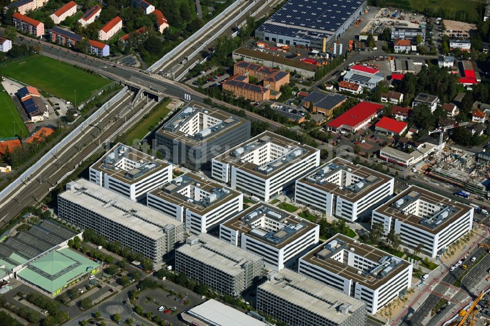 Luftaufnahme Erlangen - Siemens Campus Erlangen an der Günther-Scharowsky-Straße in Erlangen im Bundesland Bayern, Deutschland