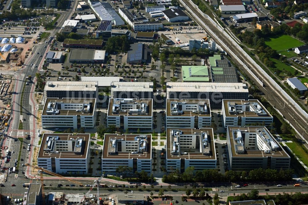 Erlangen aus der Vogelperspektive: Siemens Campus Erlangen an der Günther-Scharowsky-Straße in Erlangen im Bundesland Bayern, Deutschland