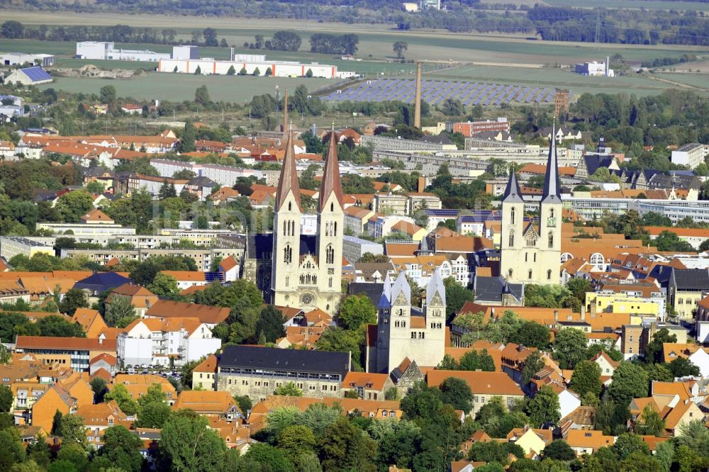 Luftbild Halberstadt - Silhouette des Innenstadtbereiches in Halberstadt im Bundesland Sachsen-Anhalt, Deutschland