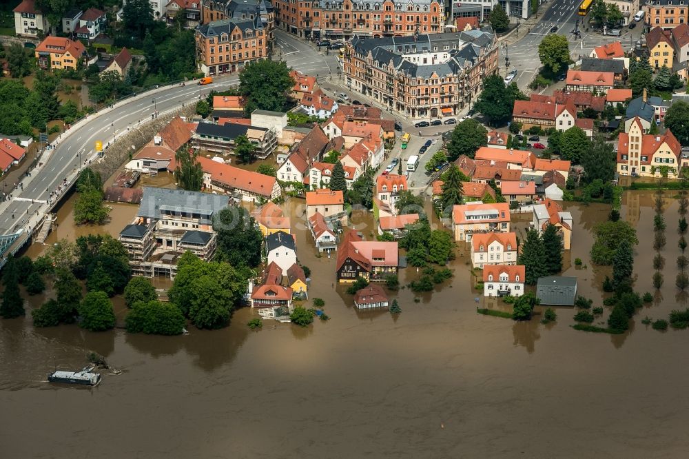 Luftaufnahme Dresden - Situation während und nach dem Hochwasser am Ufer der Elbe im Ortsteil Loschwitz in Dresden im Bundesland Sachsen