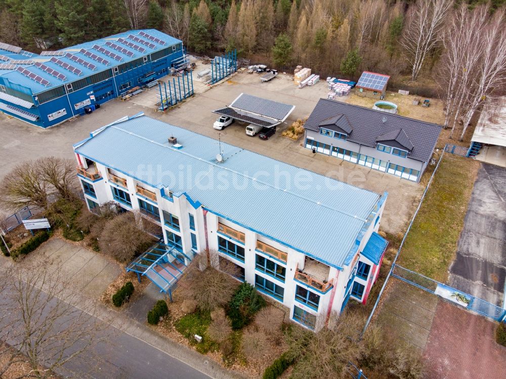 Eberswalde aus der Vogelperspektive: Solaranlagen- Hersteller mp-tec project GmbH in Eberswalde im Bundesland Brandenburg, Deutschland