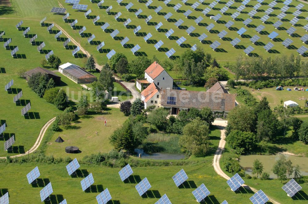 Luftbild Arnstein - Solarfeld Erlasee (auch Solarstrompark Gut Erlasee) bei Arnstein in Bayern