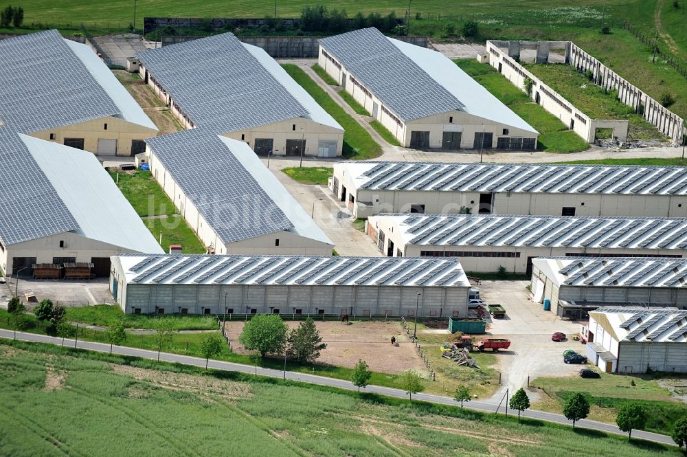 Luftbild Kloster Veßra - Solarkraftwerk und Landwirtschaftsbetrieb in Kloster Veßra in Thüringen