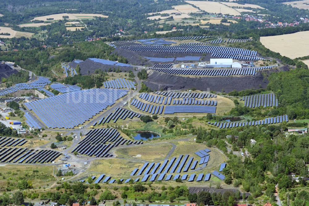 Luftaufnahme Lutherstadt Eisleben - Solarkraftwerk und Photovoltaik- Anlagen in Lutherstadt Eisleben im Bundesland Sachsen-Anhalt, Deutschland