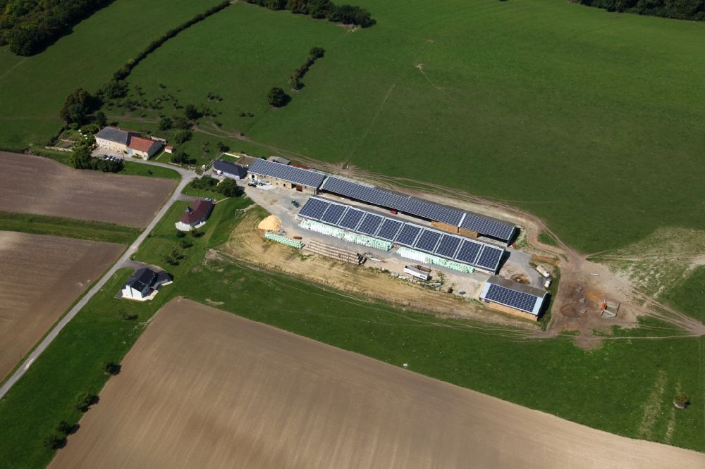 Varize von oben - Solarkraftwerk und Photovoltaik- Anlagen in Varize in Grand Est, Frankreich
