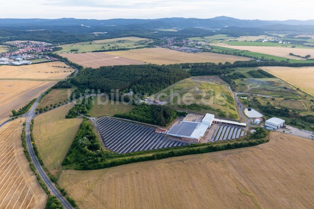 Luftbild Leinatal - Solarpark bzw. Solarkraftwerk auf der Deponie des Kommunaler Abfallservice des Landkreises Gotha in Leinatal im Bundesland Thüringen, Deutschland