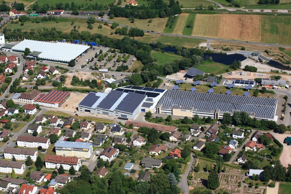 Luftaufnahme Hausen im Wiesental - Solarpark bzw. Solarkraftwerk auf den Firmendächern des ehemaligen Textilunternehmens Brennet AG in Hausen im Wiesental im Bundesland Baden-Württemberg