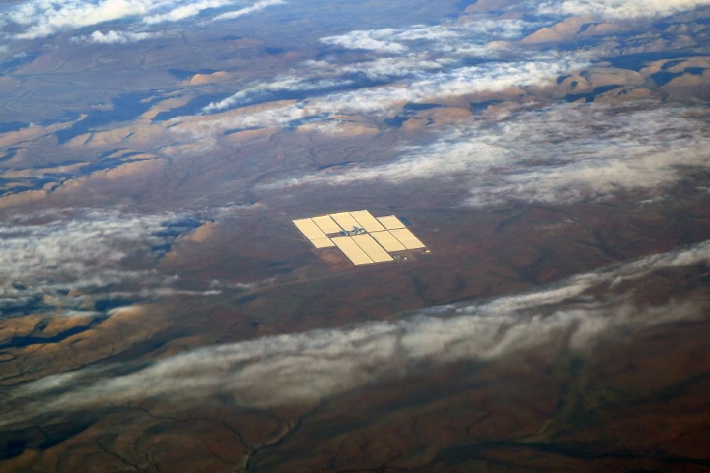Luftbild Upington - Solarpark bzw. Solarkraftwerk Karoshoek Solar One beim Oranjerevier südlich von Leerkrans in Upington in Nordkap, Südafrika
