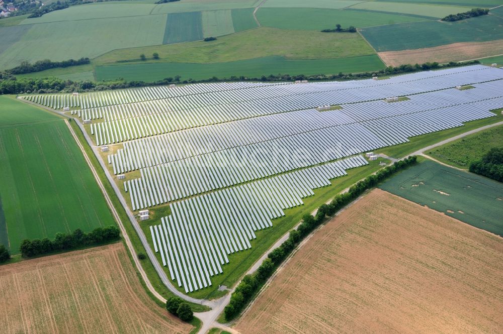Thüngen aus der Vogelperspektive: Solarpark Thüngen in Bayern