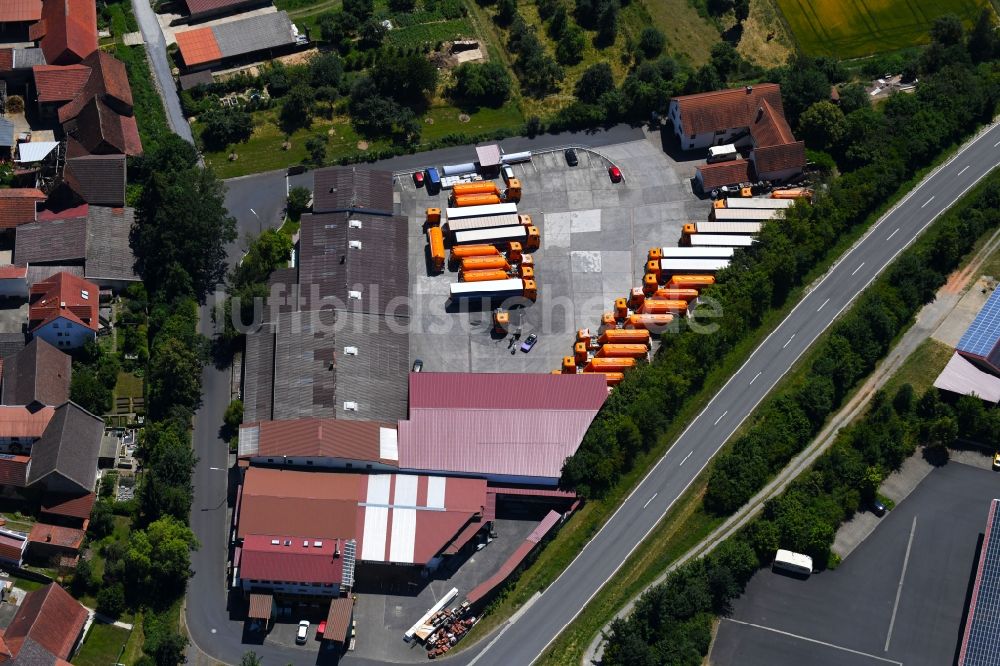 Werneck von oben - Speditions- Gebäude der Logistik- und Transportfirma Eichelmann Transporte in Werneck im Bundesland Bayern, Deutschland