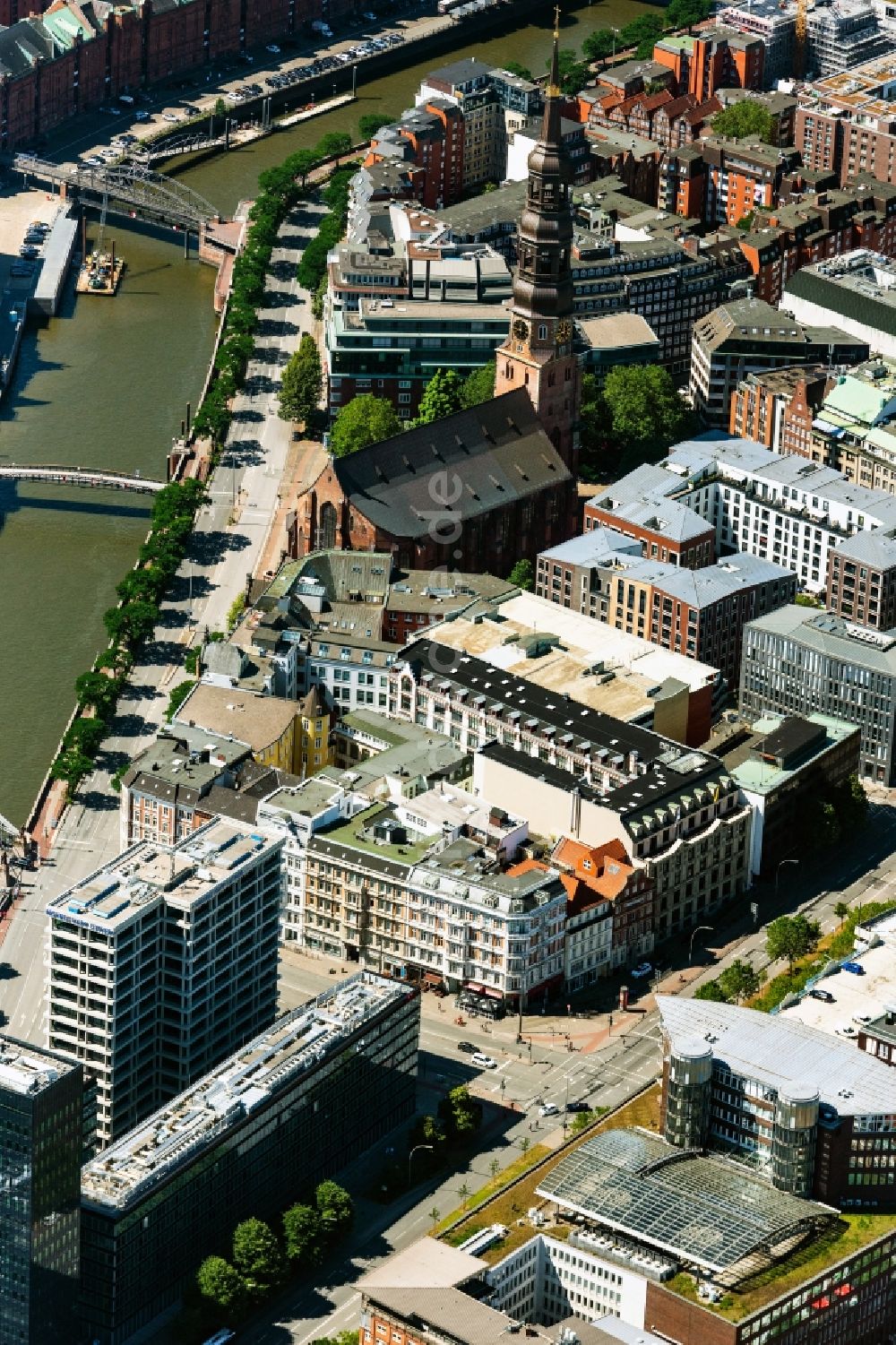 Hamburg von oben - Speicherstadt in Hamburg