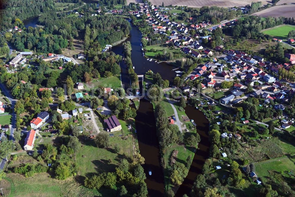 Luftbild Bredereiche - Sperrwerk- Schleusenanlagen am Ufer der havel in Bredereiche im Bundesland Brandenburg, Deutschland