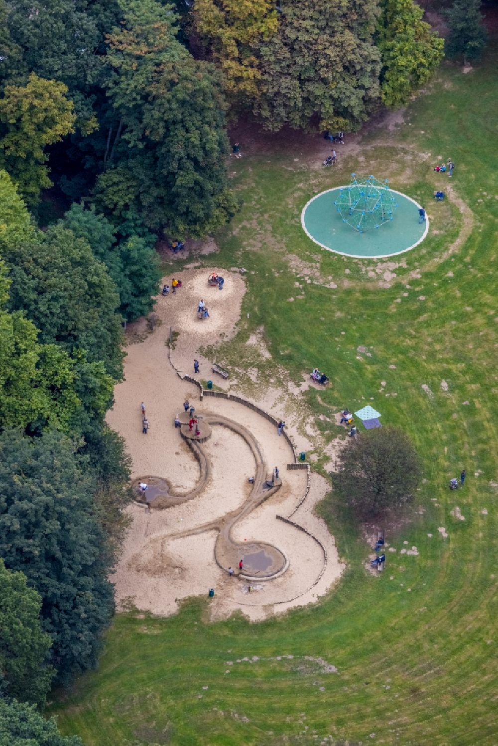 Luftaufnahme Bommern - Spielplatz Hohenstein in Bommern im Bundesland Nordrhein-Westfalen, Deutschland