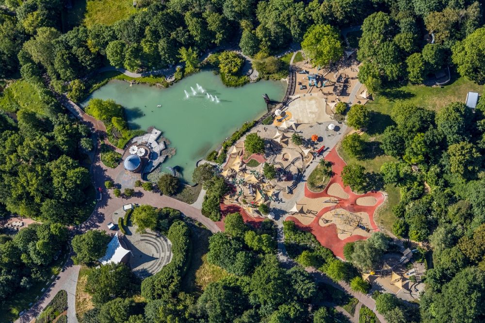 Hamm von oben - Spielplatz mit Sandflächen der Maximilianpark Hamm GmbH in Hamm im Bundesland Nordrhein-Westfalen, Deutschland