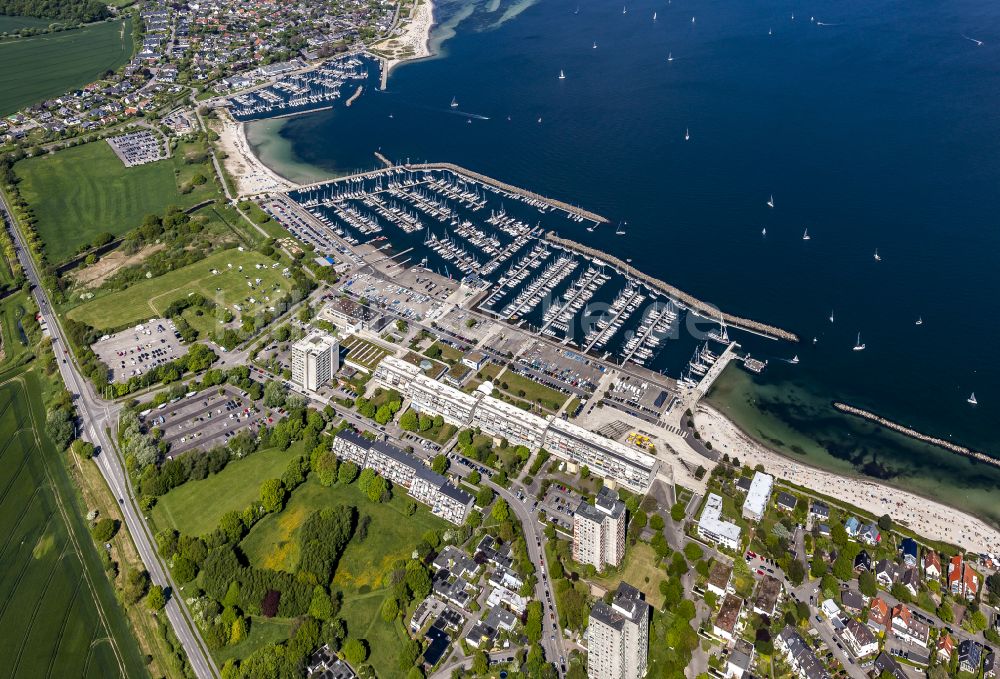 Luftbild Kiel - Sport- und Segelboot - Anlegestelle Olympiahafen Schilksee in Kiel im Bundesland Schleswig-Holstein, Deutschland