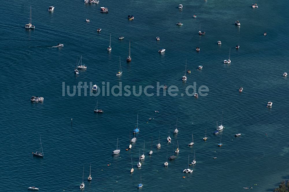 Luftbild Konstanz - Sport- und Segelboote auf dem Bodensee bei Konstanz im Bundesland Baden-Württemberg, Deutschland