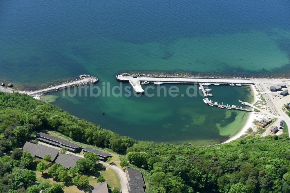Luftbild Allinge - Sportboot- Anlegestellen und Bootsliegeplätzen in Allinge in Region Hovedstaden, Dänemark