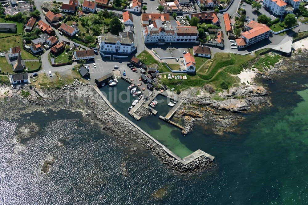 Luftbild Allinge-Sandvig - Sportboot- Anlegestellen und Bootsliegeplätzen in Allinge- Sandvig in Region Hovedstaden, Dänemark