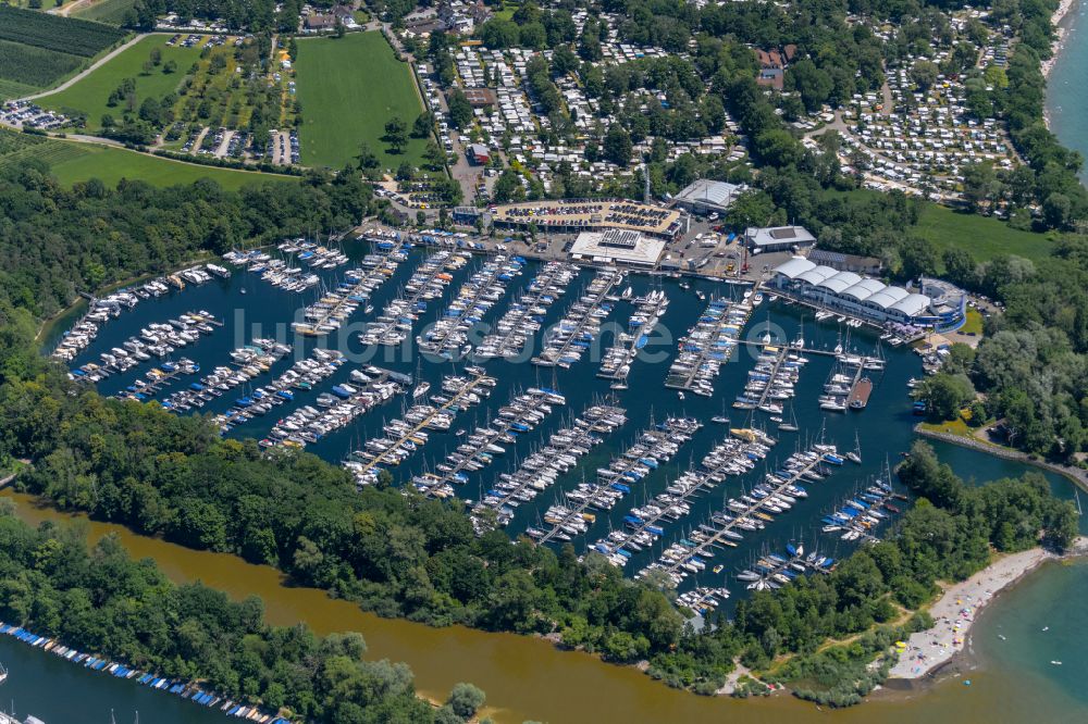 Luftbild Kressbronn am Bodensee - Sportboot- Anlegestellen und Bootsliegeplätzen am Uferbereich des Bodensee in Kressbronn am Bodensee im Bundesland Baden-Württemberg, Deutschland