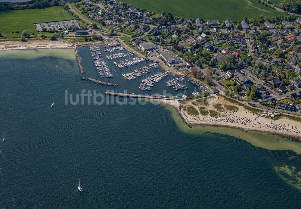 Luftaufnahme Strande - Sporthafen Strande bei Kiel im Bundesland Schleswig-Holstein