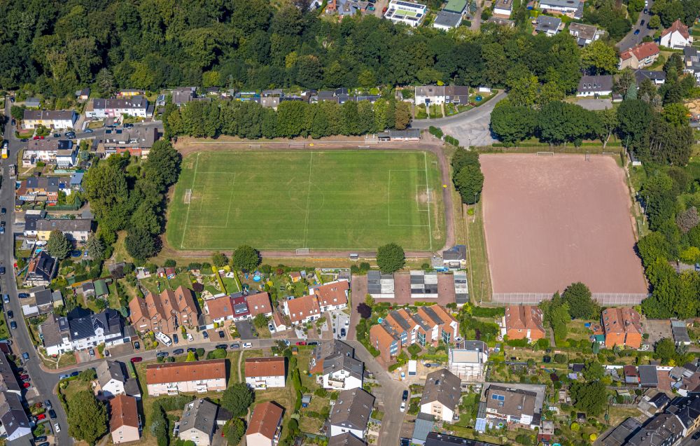 Luftaufnahme Bochum - Sportplatz- Fussballplatz des Fußballvereins SG Linden/Dahlhausen e.V. in Bochum im Bundesland Nordrhein-Westfalen, Deutschland
