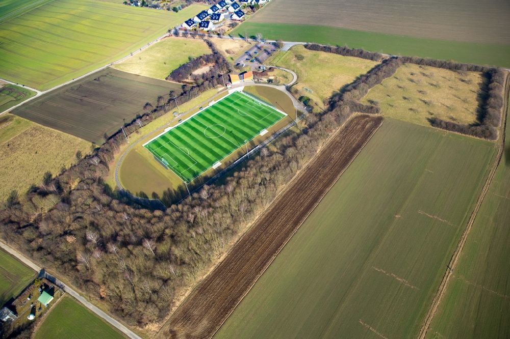 Luftaufnahme Menden (Sauerland) - Sportplatz- Fussballplatz Hembrock in Menden (Sauerland) im Bundesland Nordrhein-Westfalen