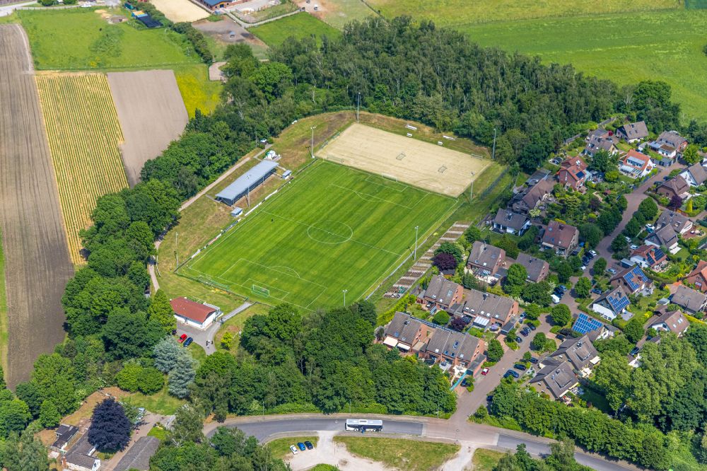 Luftbild Herne - Sportplatz und Fußballplatz in Herne im Bundesland Nordrhein-Westfalen, Deutschland