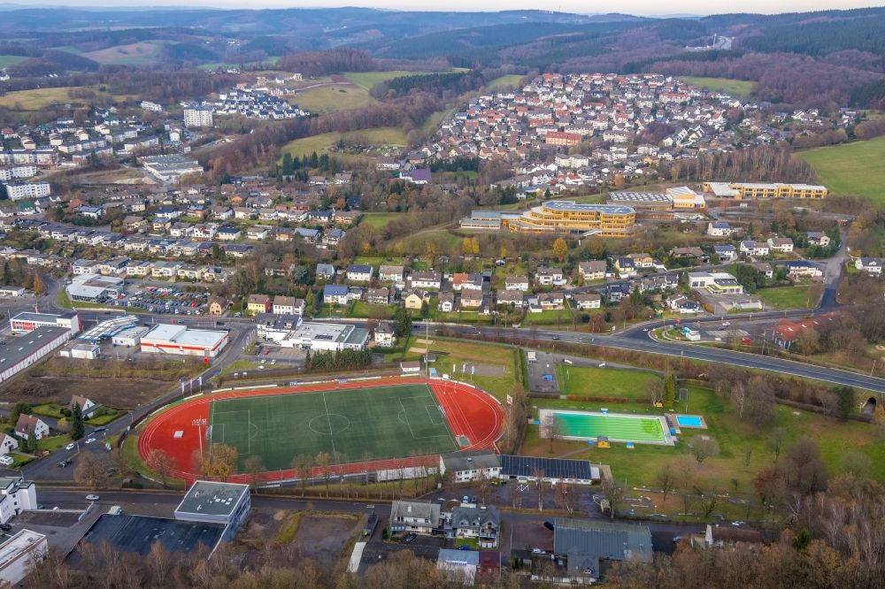 Meinerzhagen von oben - Sportplatz- Fussballplatz in Meinerzhagen im Bundesland Nordrhein-Westfalen, Deutschland