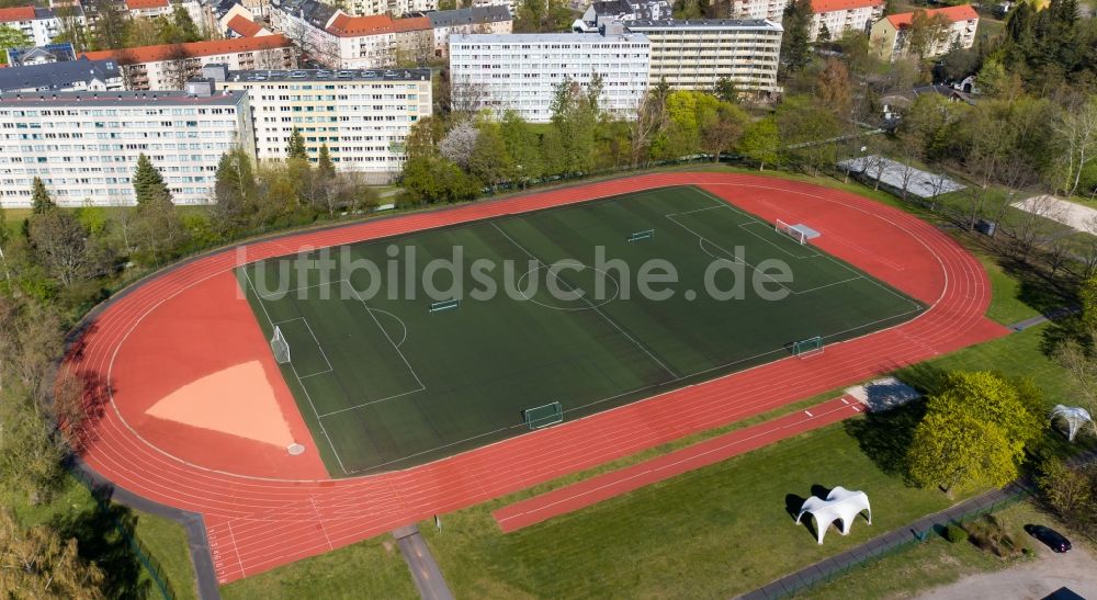Chemnitz von oben - Sportplatz- Fussballplatz an der Schmetterlingswiese in Chemnitz im Bundesland Sachsen, Deutschland