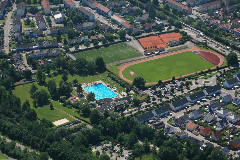 Luftbild Schopfheim - Sportplatz, Fussballplatz, Schwimmbad und Tennis Plätze in Schopfheim im Bundesland Baden-Württemberg, Deutschland