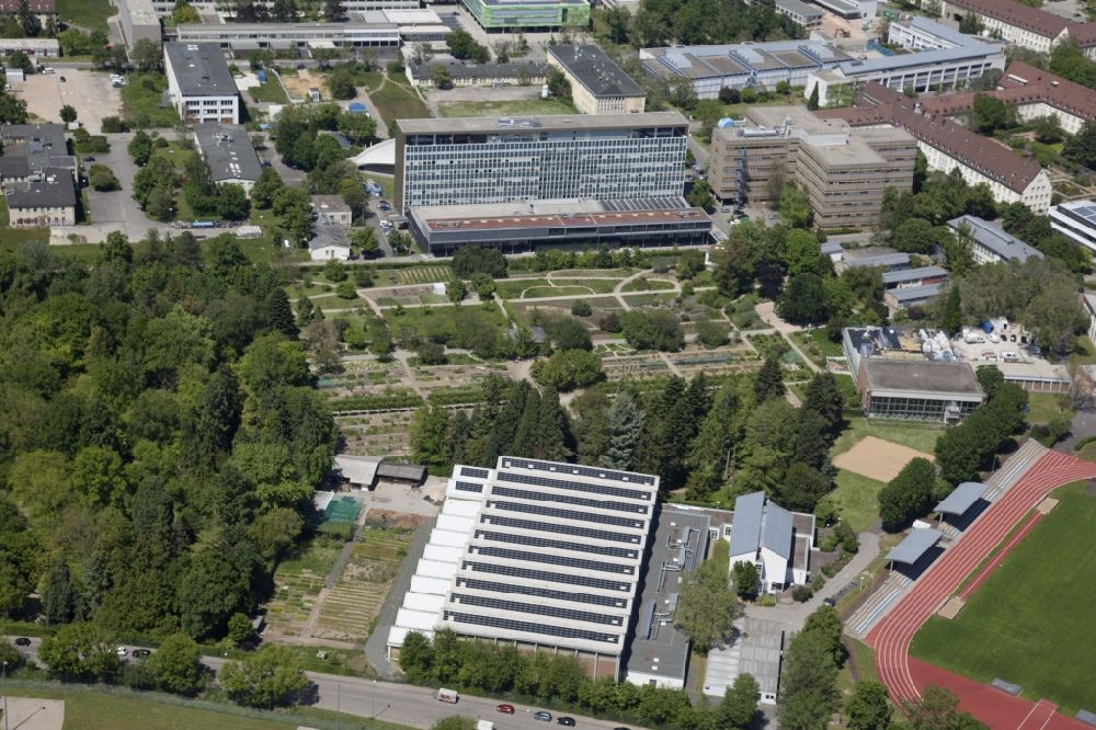 Luftbild Mainz - Sportplatz- Fussballplatz mit Sporthalle des USC Mainz e.V. in Mainz im Bundesland Rheinland-Pfalz, Deutschland