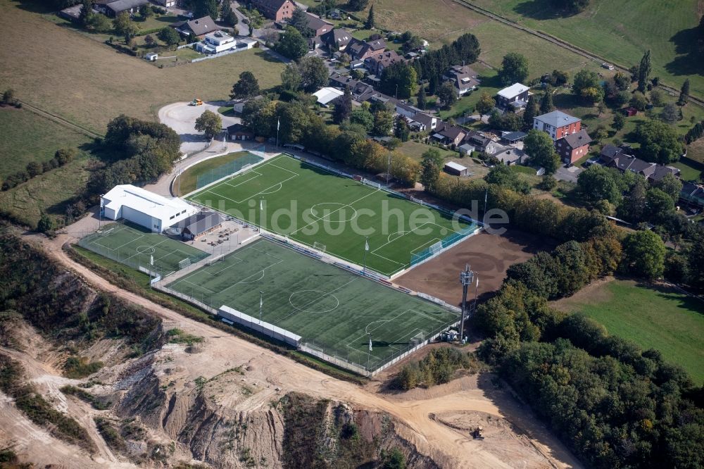 Luftbild Stolberg - Sportplatz- Fussballplatz FC Stolberg in Stolberg im Bundesland Nordrhein-Westfalen, Deutschland