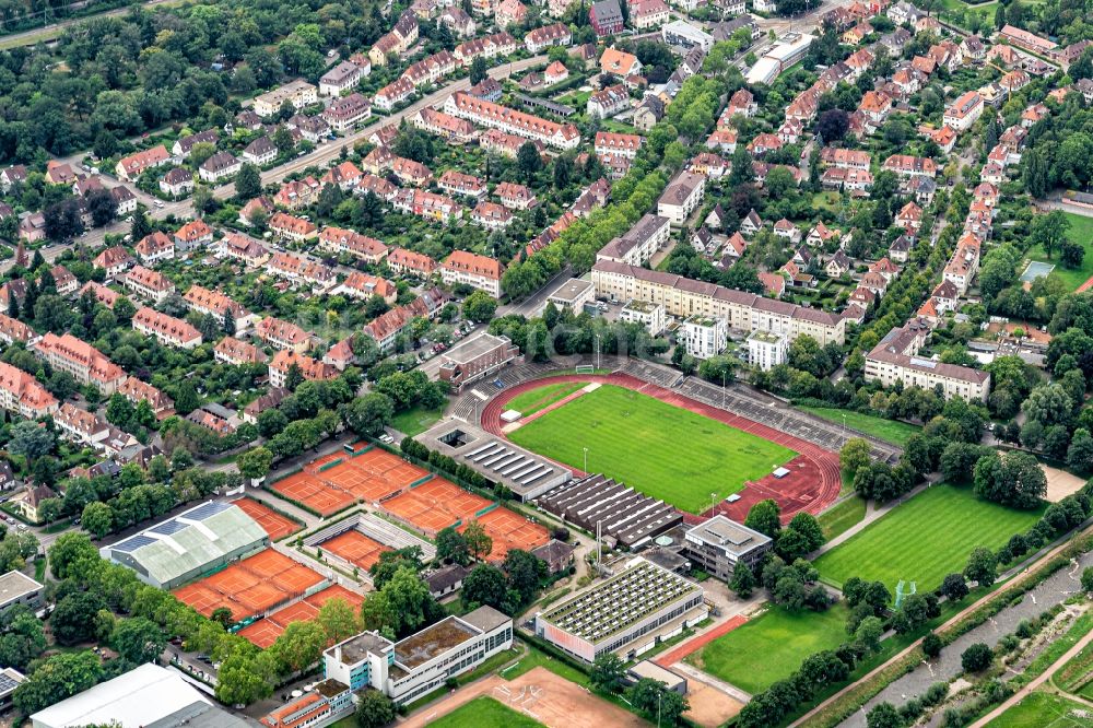 Luftbild Freiburg im Breisgau - Sportplatz und Tennis- beim Dreisamstadion in Freiburg im Breisgau im Bundesland Baden-Württemberg, Deutschland