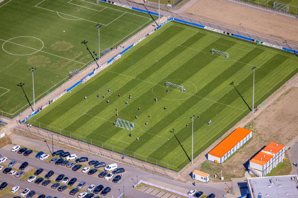Gelsenkirchen von oben - Sportplatzanlagen des FC Gelsenkirchen-Schalke 04 e.V. und VELTINS-Arena in Gelsenkirchen im Bundesland Nordrhein-Westfalen, Deutschland