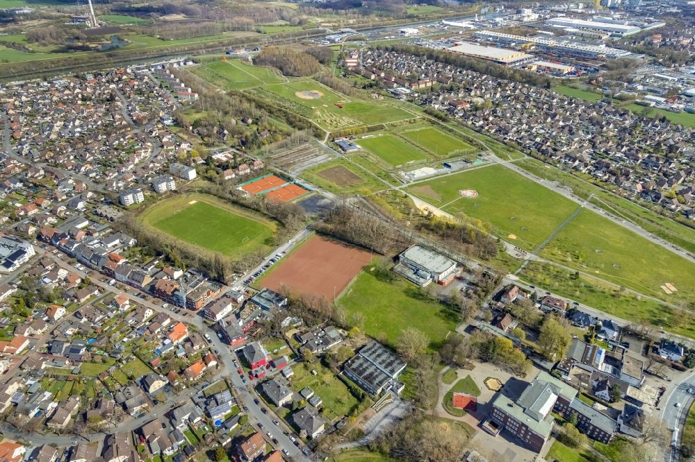 Hamm von oben - Sportplatzanlagen am Glück-Auf-Stadion in Hamm im Bundesland Nordrhein-Westfalen, Deutschland