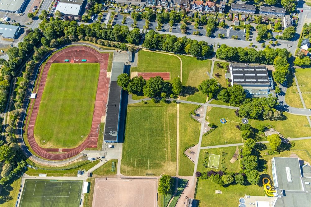 Luftbild Hüsten - Sportplatzanlagen Sportzentrum Große Wiese in Hüsten im Bundesland Nordrhein-Westfalen, Deutschland