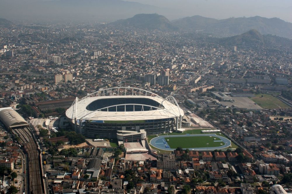 Rio de Janeiro aus der Vogelperspektive: Sportstätte des Stadion Estadio Olimpico Joao Havelange - Nilton Santos Stadium in Rio de Janeiro in Brasilien