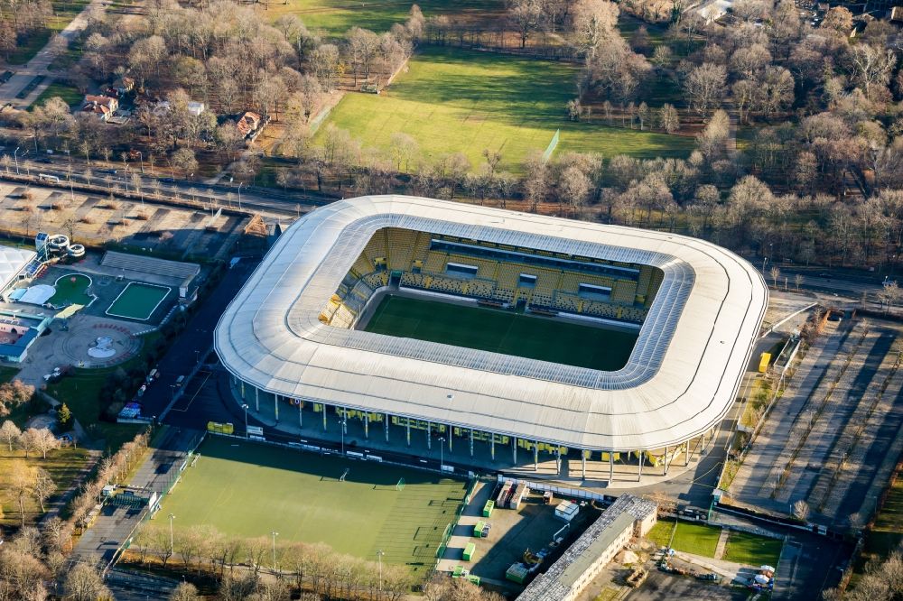 Dresden aus der Vogelperspektive: Sportstätten-Gelände der Arena des Rudolf- Harbig- Stadion in Dresden im Bundesland Sachsen