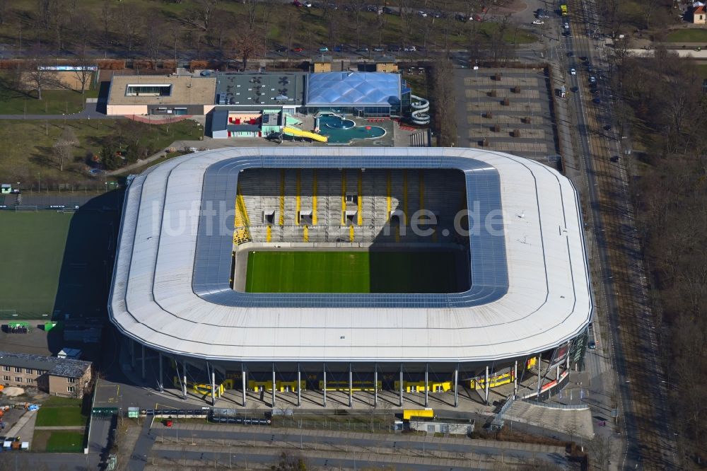 Dresden von oben - Sportstätten-Gelände der Arena des Rudolf- Harbig- Stadion in Dresden im Bundesland Sachsen