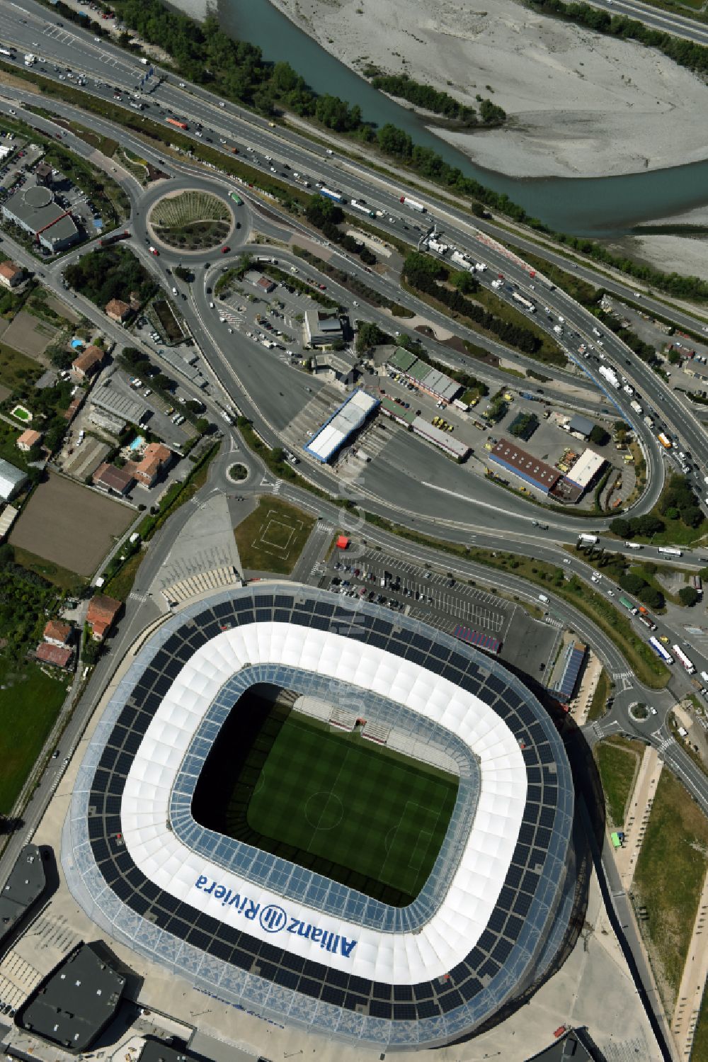 Luftaufnahme Nizza - Sportstätten-Gelände der Arena des Stadion Allianz Riviera in Nizza in Provence-Alpes-Cote d'Azur, Frankreich