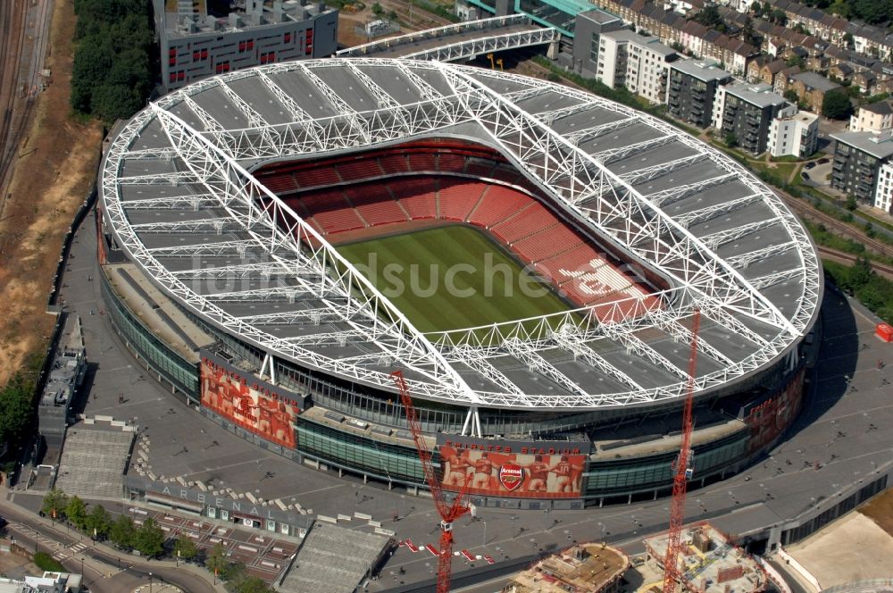 London aus der Vogelperspektive: Sportstätten-Gelände der Arena des Stadion Emirates Stadium in London in England, Vereinigtes Königreich